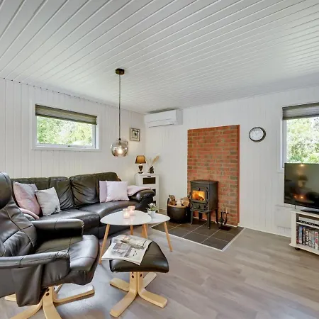 Sanni - 1-6km From The Sea By Interhome