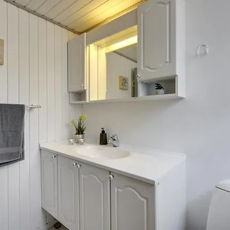 Sanni - 1-6km From The Sea By Interhome